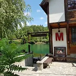 בית הארחה Neron Bihac 3*