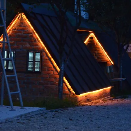 And Neron Bihac بيت ضيافة 3*