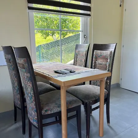 And Neron Bihac بيت ضيافة 3*