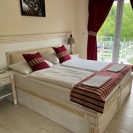 Neron Bihac 3*