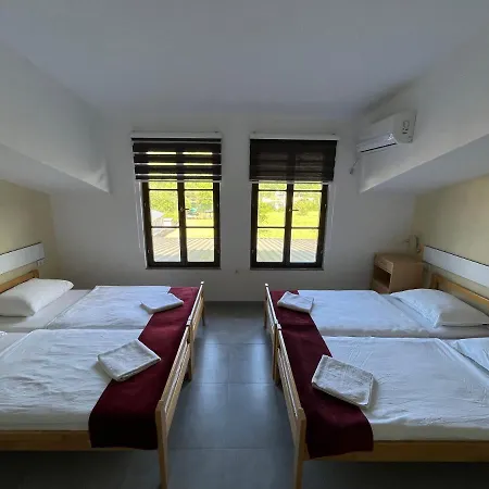 And Neron Bihac 3* Lohovo