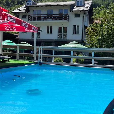 And Neron Bihac 3* Lohovo