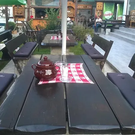 بيت ضيافة And Neron Bihac