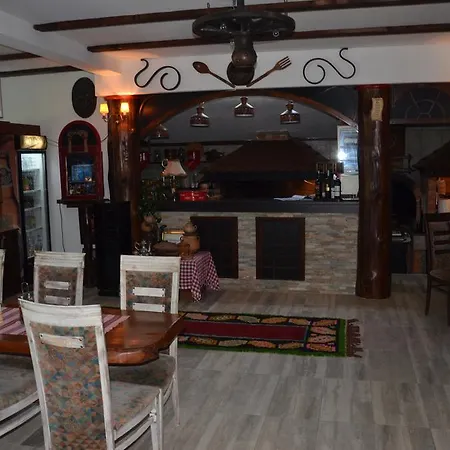 Guest house And Neron Bihac Lohovo