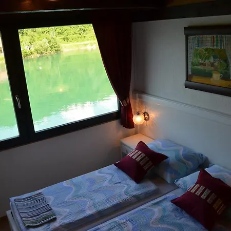 Guest house And Neron Bihac Lohovo