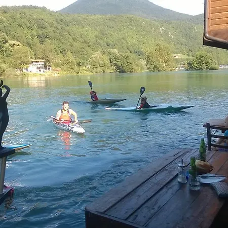 And Neron Bihac بيت ضيافة