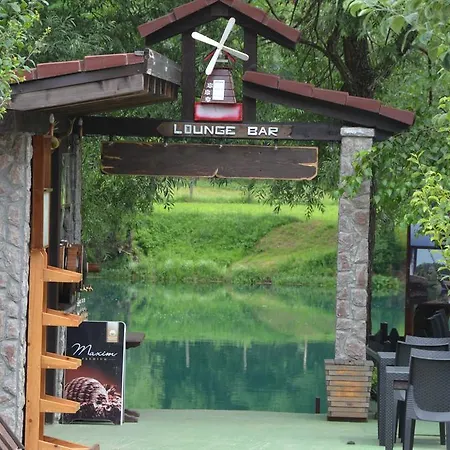 And Neron Bihac Guest house Lohovo