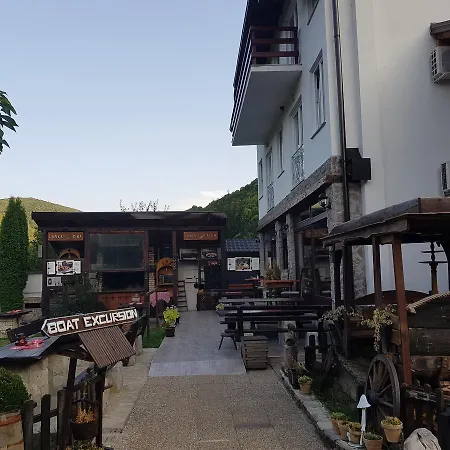 And Neron Bihac 3* Lohovo